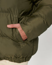 Load image into Gallery viewer, PUFFER JACKET - MOO!
